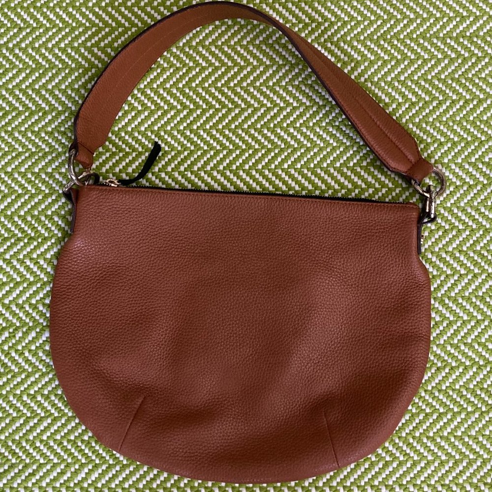 Boden Leather Shoulder Bag in Tan
